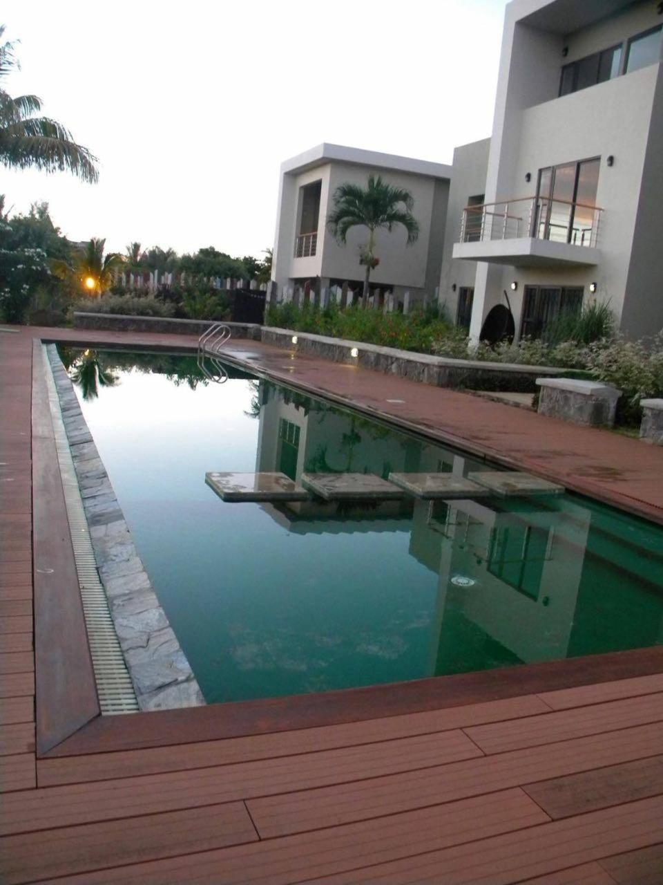Modern Villa In Grand Bay - Short Walk To Beach Екстериор снимка
