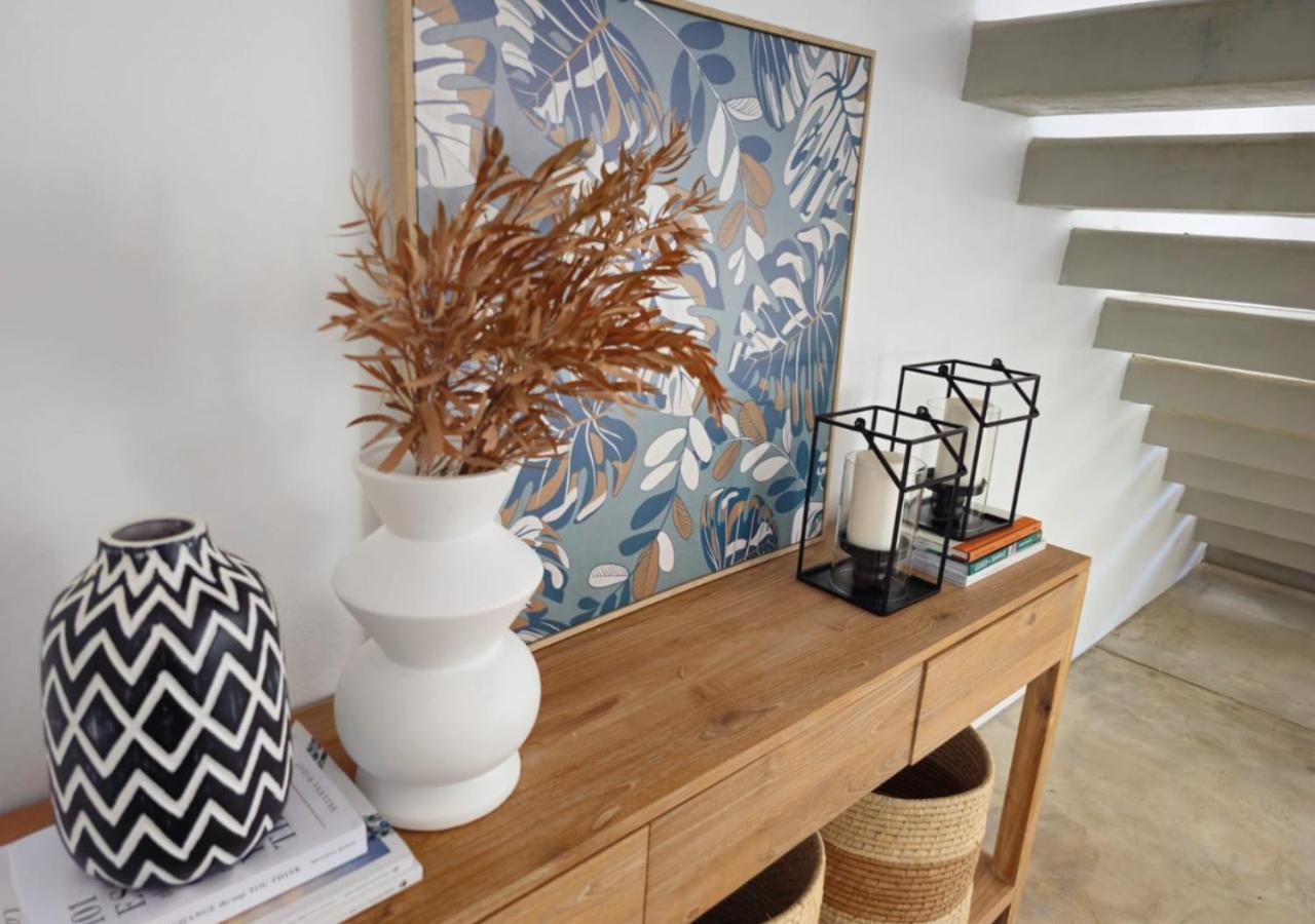 Modern Villa In Grand Bay - Short Walk To Beach Екстериор снимка